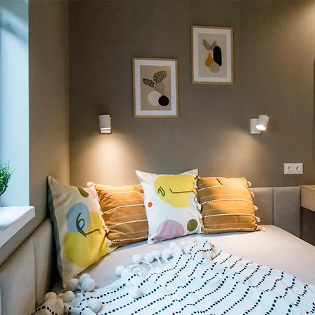 Ijg Imperial Apartment