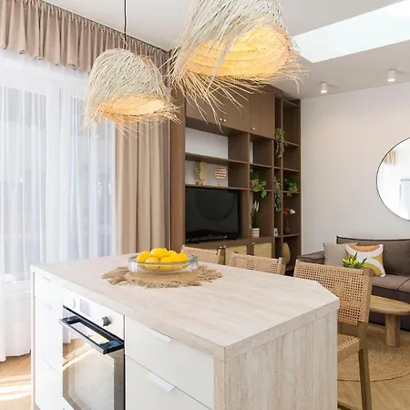 Ijg Imperial Apartment